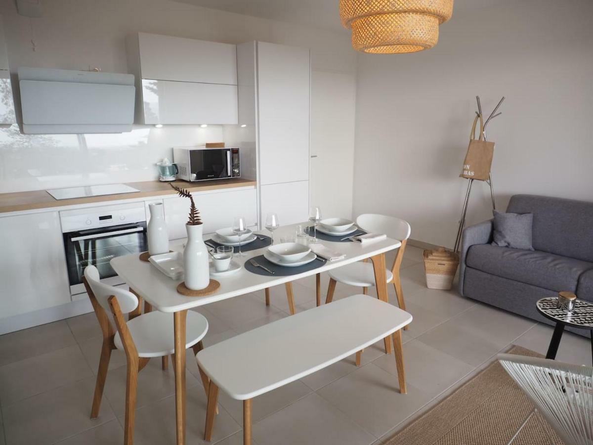 La Londe La Mer : Appartement Proche Plages & Vue Superbe Sur Les Iles D'Or Εξωτερικό φωτογραφία